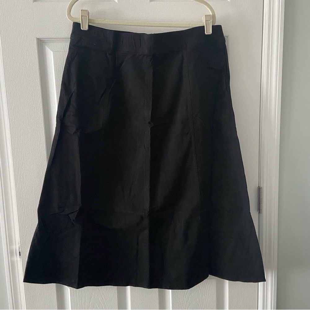 Koret Black Skirt Sz 18P NWT
